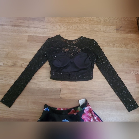 Floral two piece dress - Picture 5 of 6